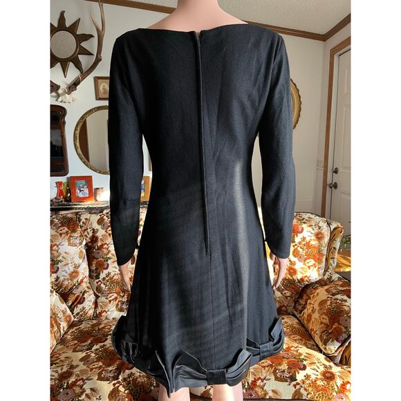 Vintage 60s black long sleeve mini dress, bow hem detail - Picture 7 of 7